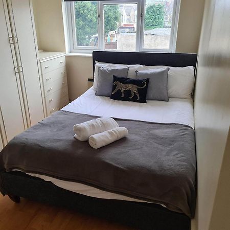 Sav Apartments Watford Watford  Pokoj fotografie